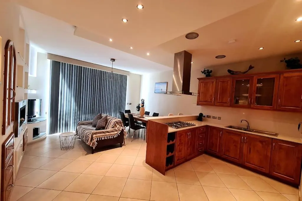 Seaview 2 Bedroom Ap. In Spinola Saint Julian's 0*,  Malta